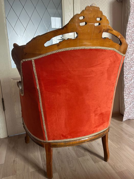 Кресло после реставрации