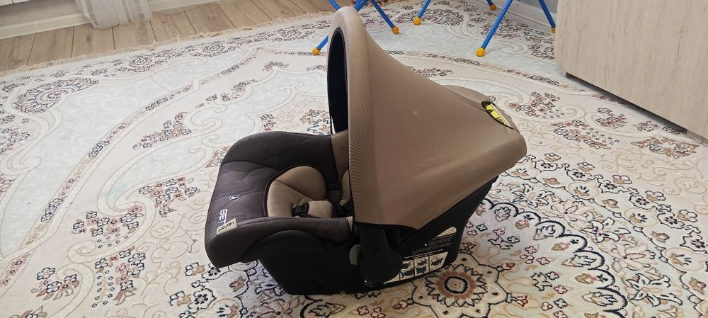 Продам Автолюльку - детское автокресло