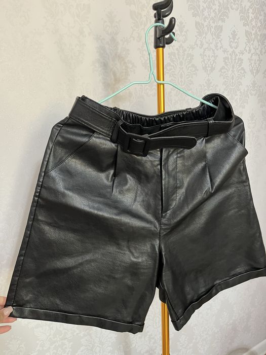 Новые кожаные шорты
