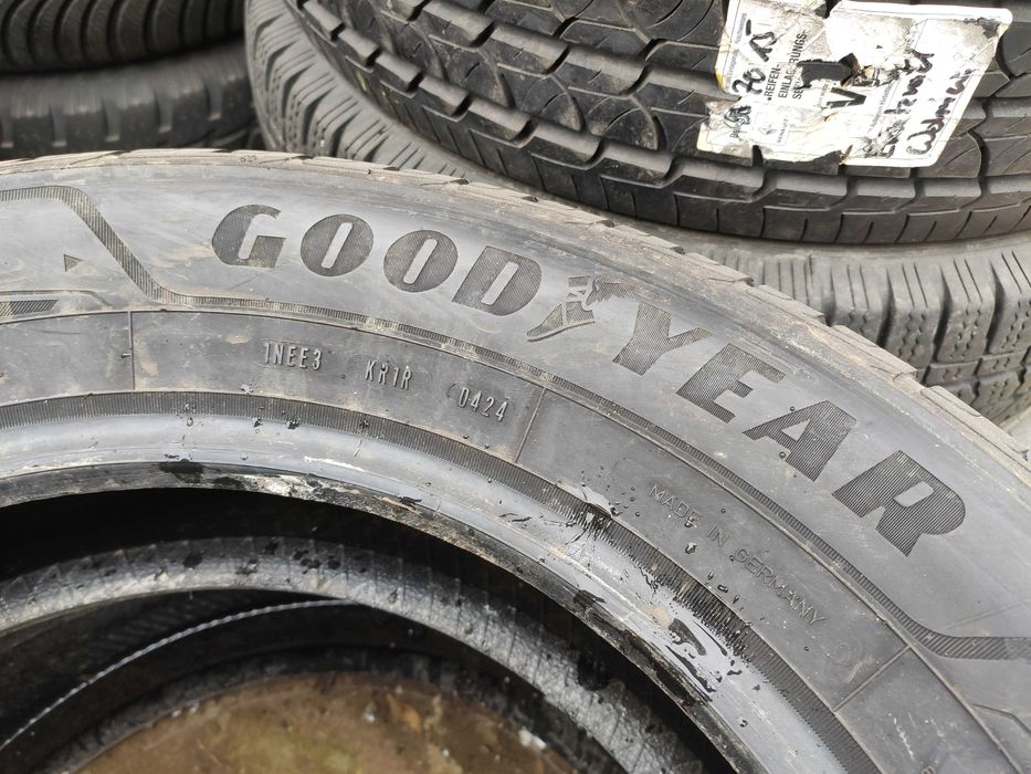 1бр Зимна гума 215 65 17 - Goodyear - DOT 2024