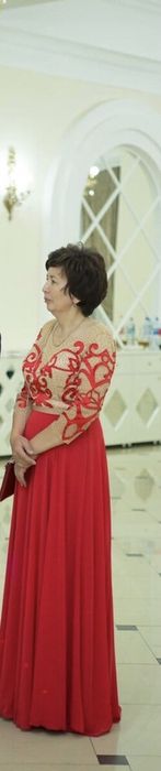 Распродажа красивых вечерних платьев