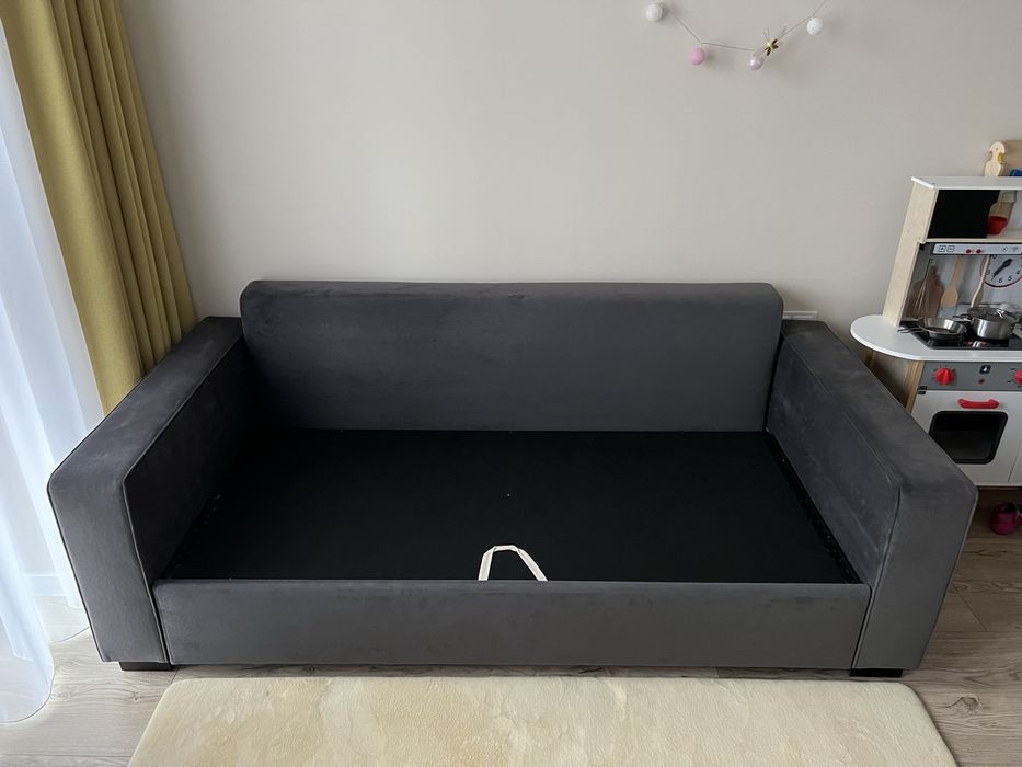 Разтегателен диван