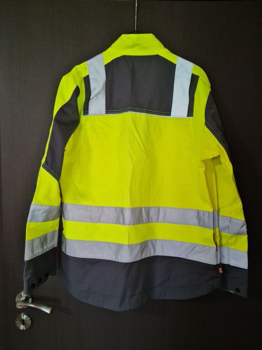 Работно яке и панталон