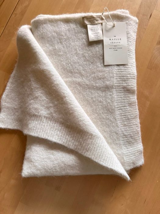 Шал Sezane нов с етикет