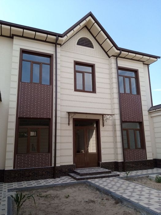 Комфортный уй сотилади!