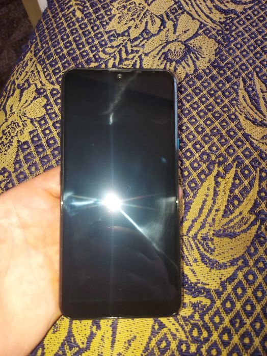 Мобилен телефон LG Q60