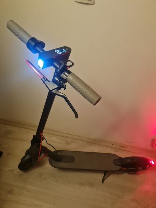 Xiaomi M365 Electric Trotineta