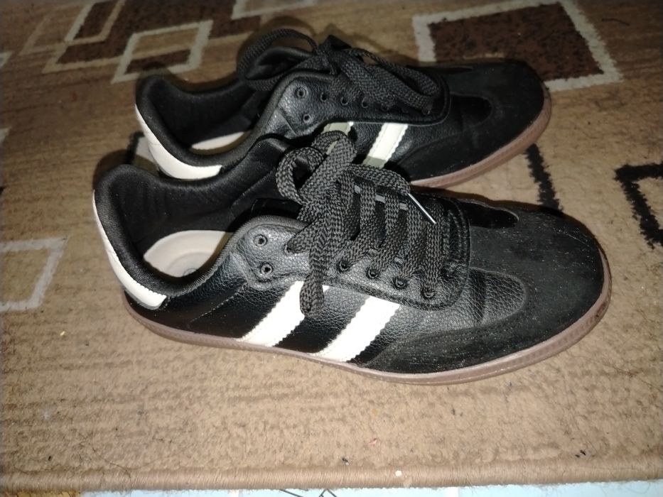 Продаются кроссовки в отличном состоянии