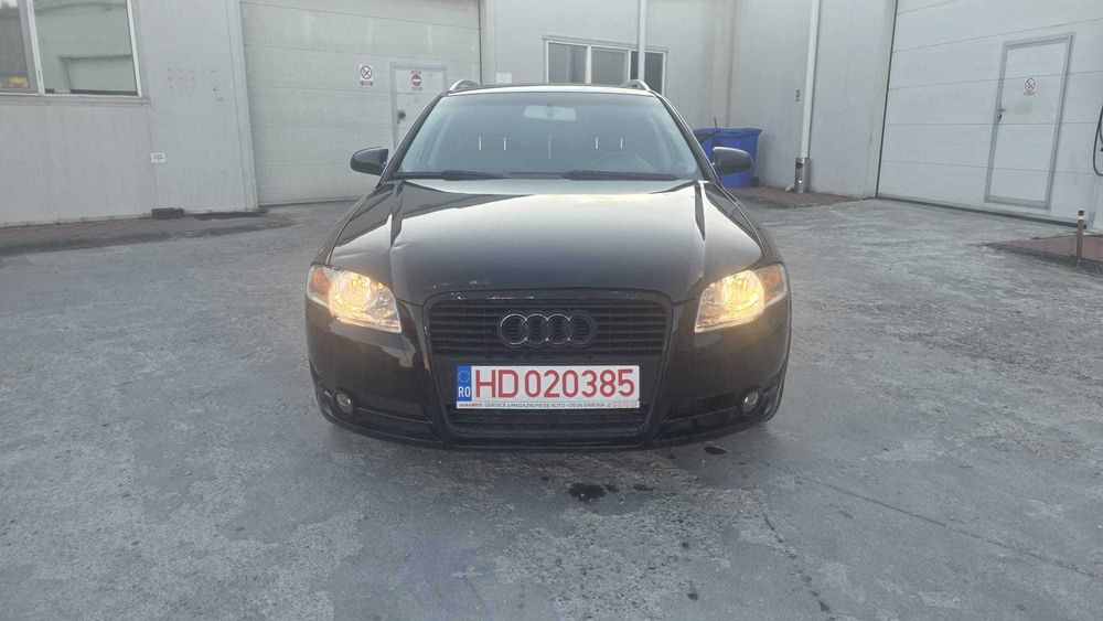 Un autoturism audi A4 2007