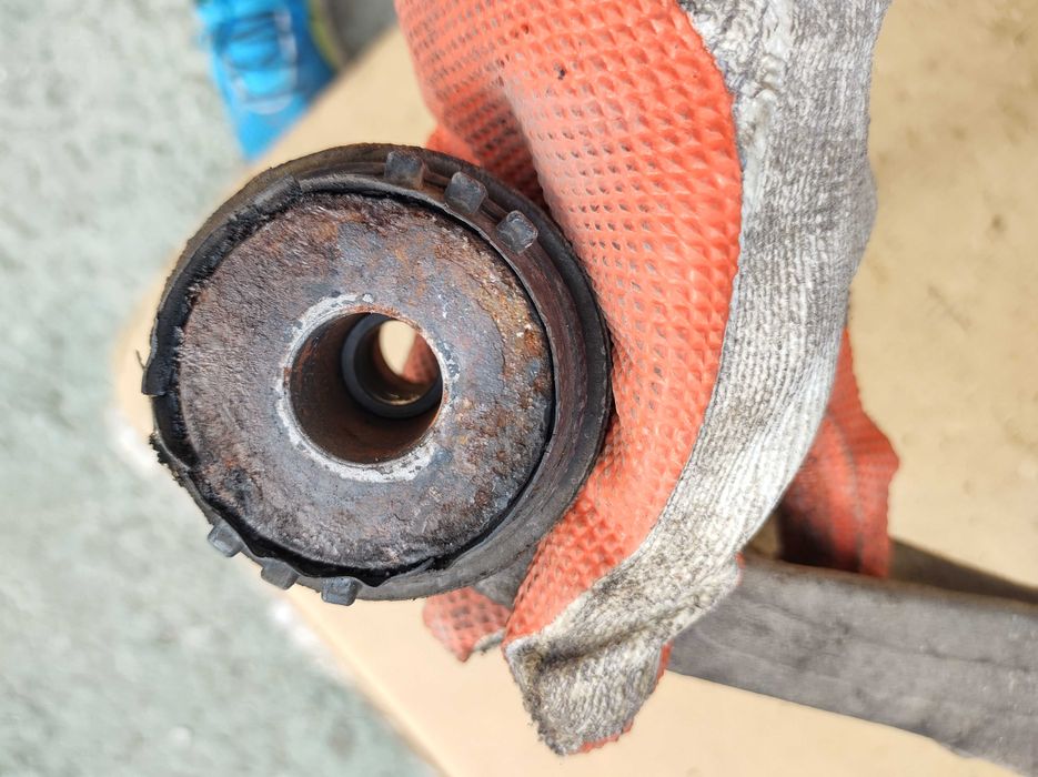 Преден Десен Носач Mercedes E class W211 4Matic Tmodel 2008 320CDI