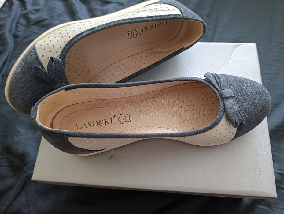 Pantofi/sandale măr.38