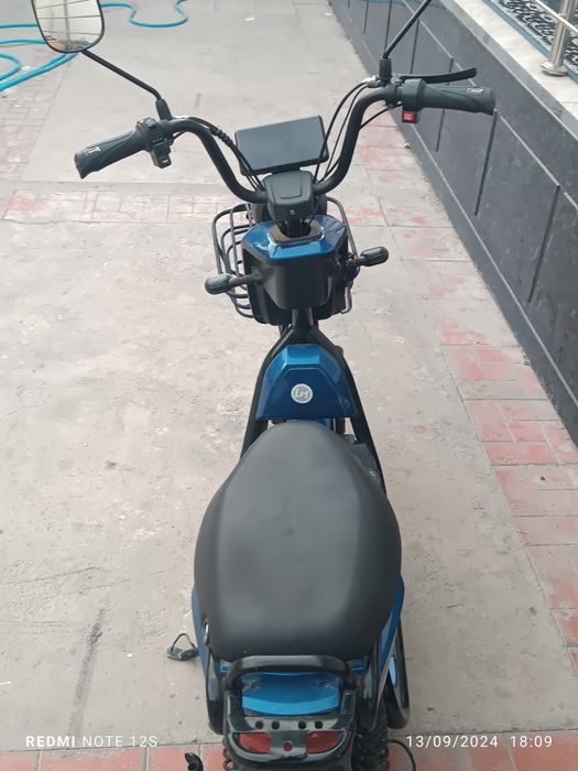 Largo motors Elektro skuteri 355 $ kami bor