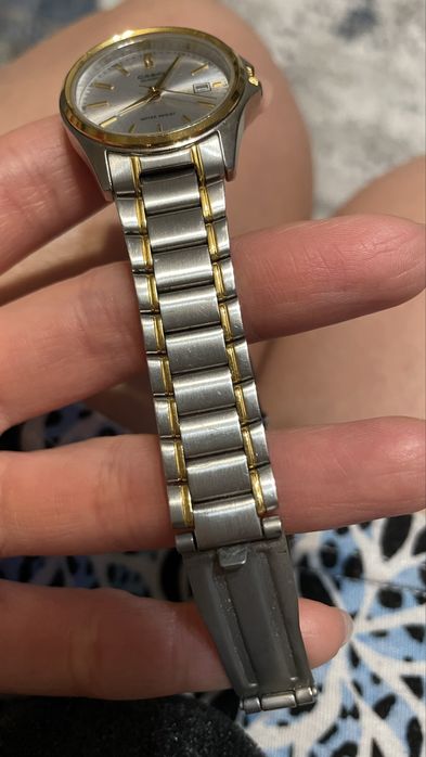 Продам часы Casio женские