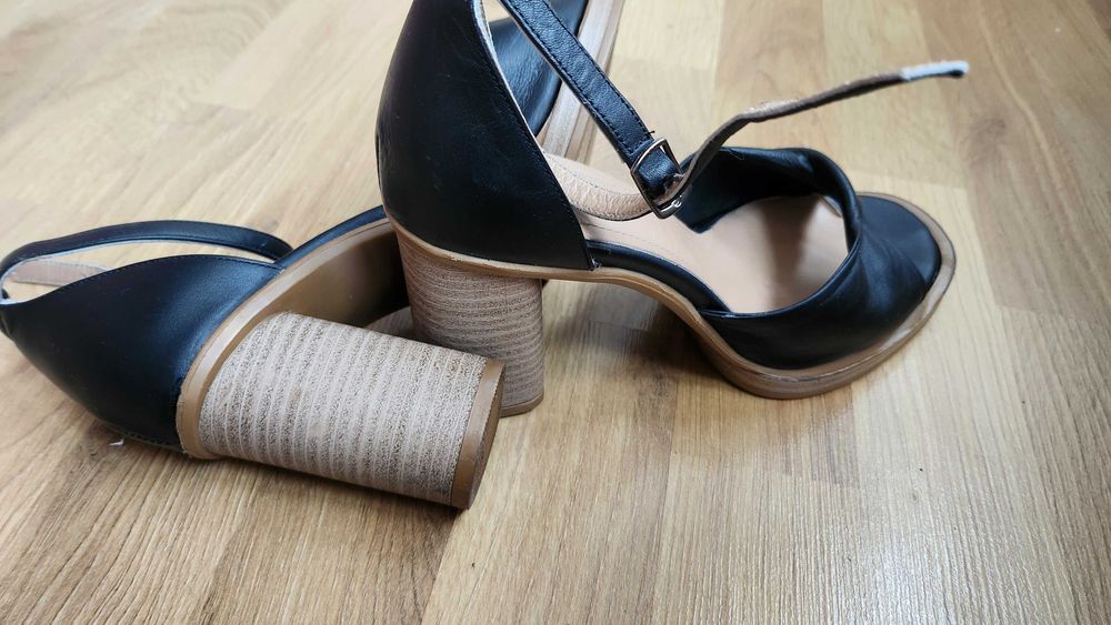 Дамски сандали на ток Galdini