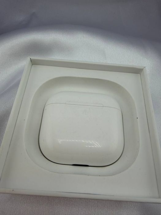 Наушники AirPods 4 / #МА31790