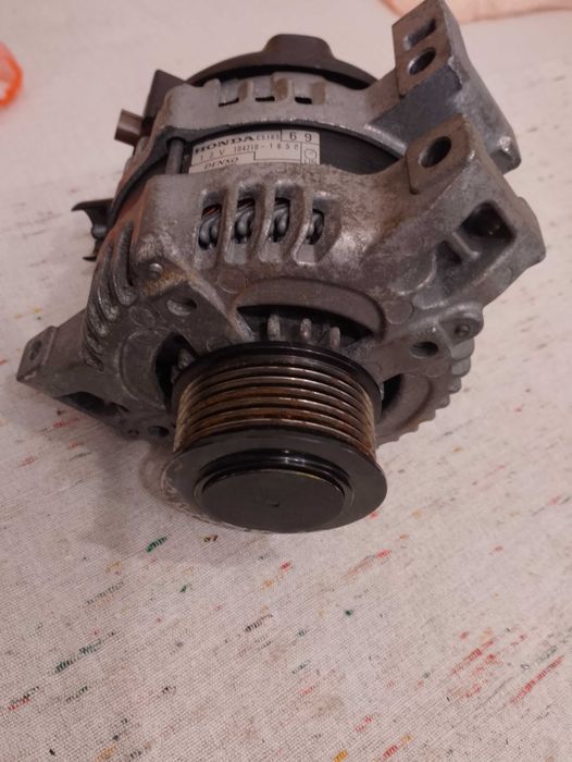 Алтернатор за Honda CRV