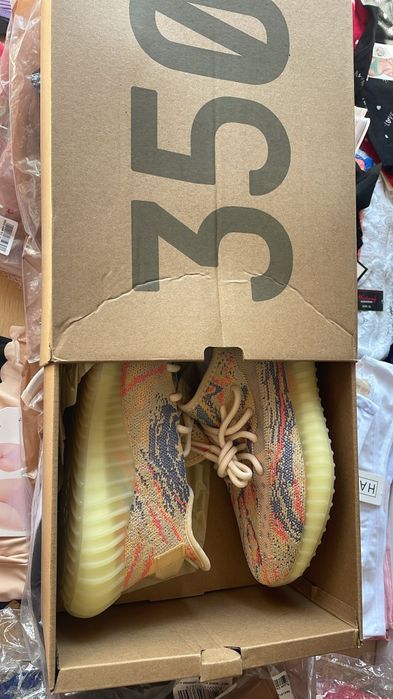 Adidași yeezy mărimea 39 1pe 3