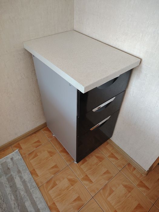 Продам Комод 3 полки