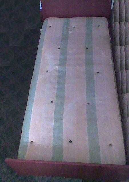 Кровать односпальная c матрасом