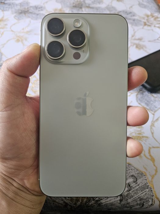 IPhone 15 про макс 256гб