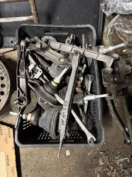 Лостови механизми за всички модели BMW