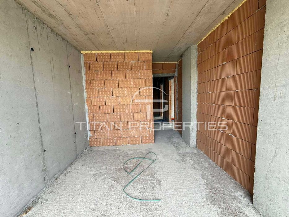 Продава се Тристаен апартамент в Пловдив, Тракия - 113 кв.м за 612 €/кв.м - Снимка #2