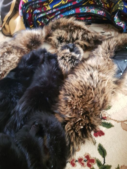 Разные меховых женских почти новый