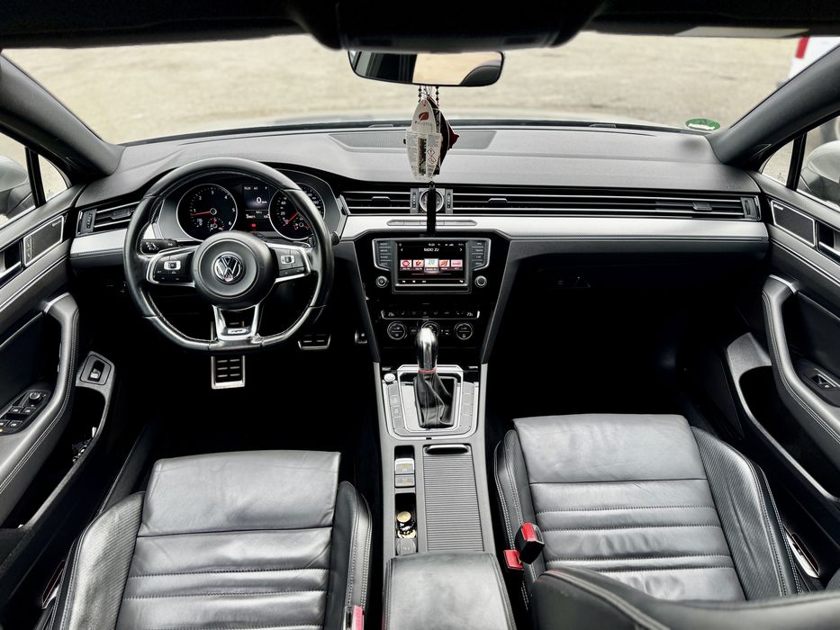 VW Passat B8 R-Line 2.0 TDI 190 CP DSG 6 | Dynaudio | H&R | CarPlay |