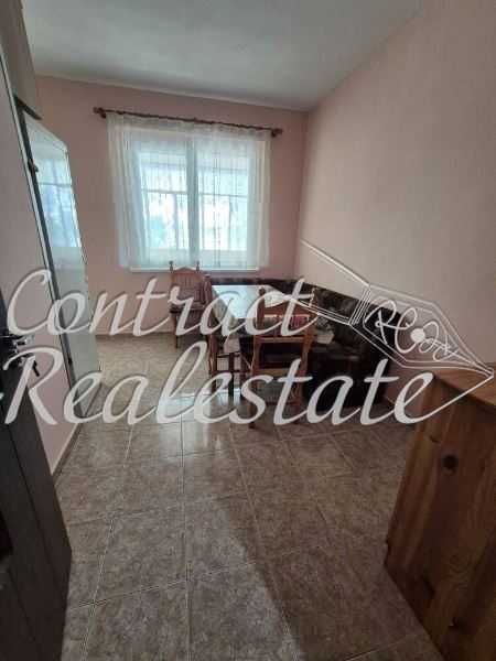 Дава се под наем Четиристаен апартамент в Варна, Чаталджа - 96 кв.м за 663 € - Снимка #3