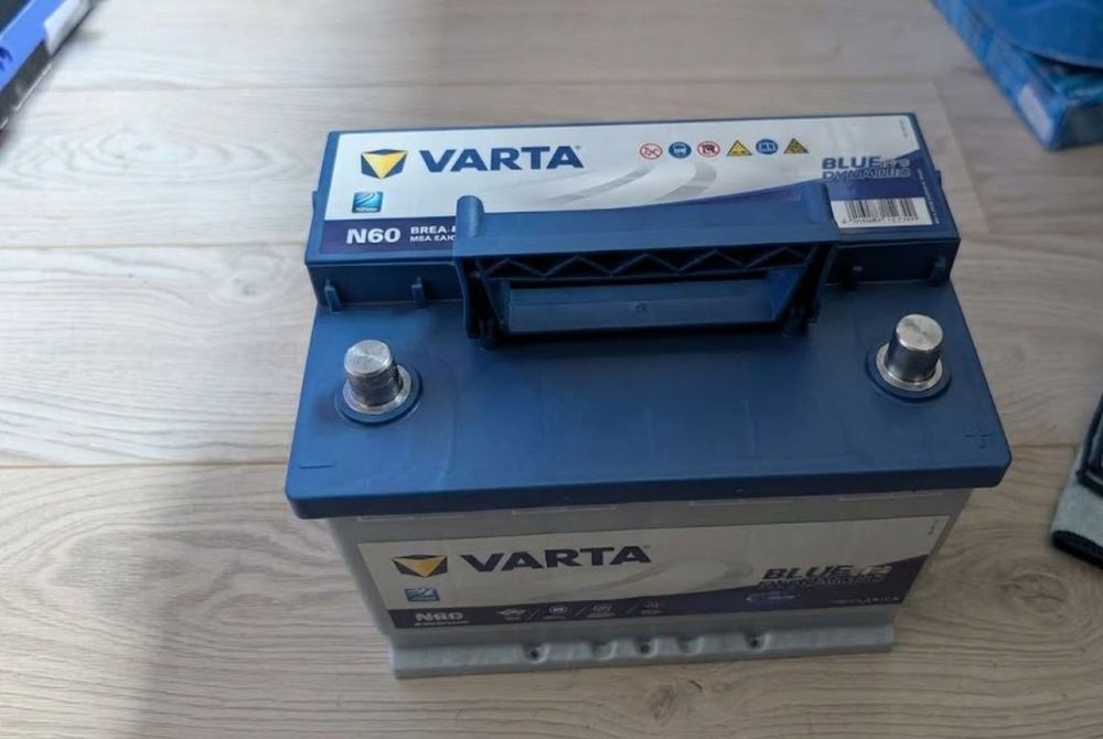 Baterie Auto Varta EFB 12V 60Ah
