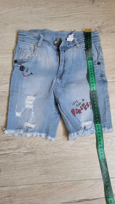 Къси панталонки Cikoby