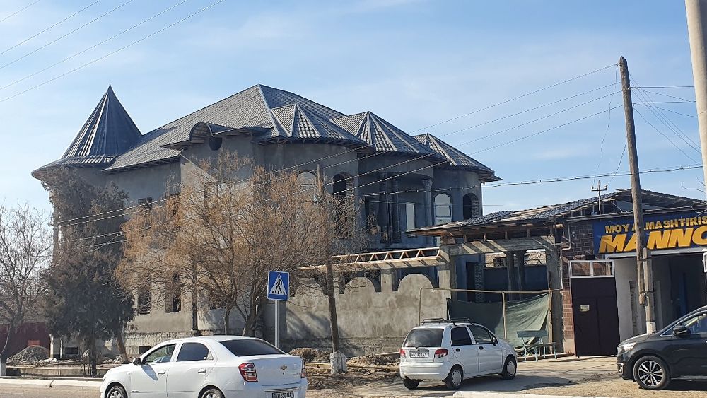 TOM NAVES  taxta va Metal  konstruksiya Tom Naves Mansard