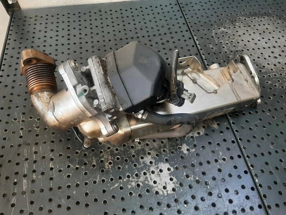 racitor gaze cu egr  2.0 d n47d20c bmw seria 3 f30  f31  7810751-07