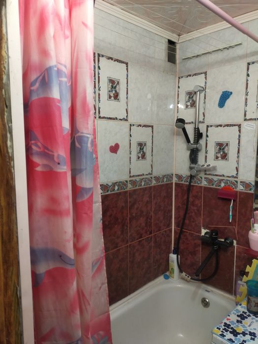 2ух.ком. 9-13 3 эт. Продам 7.5