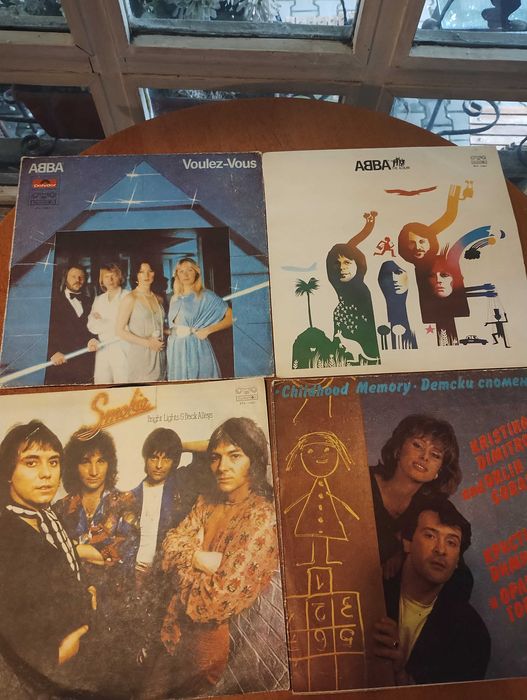 Продавам грамофони музикални плочи от 70- 80- 90 години,