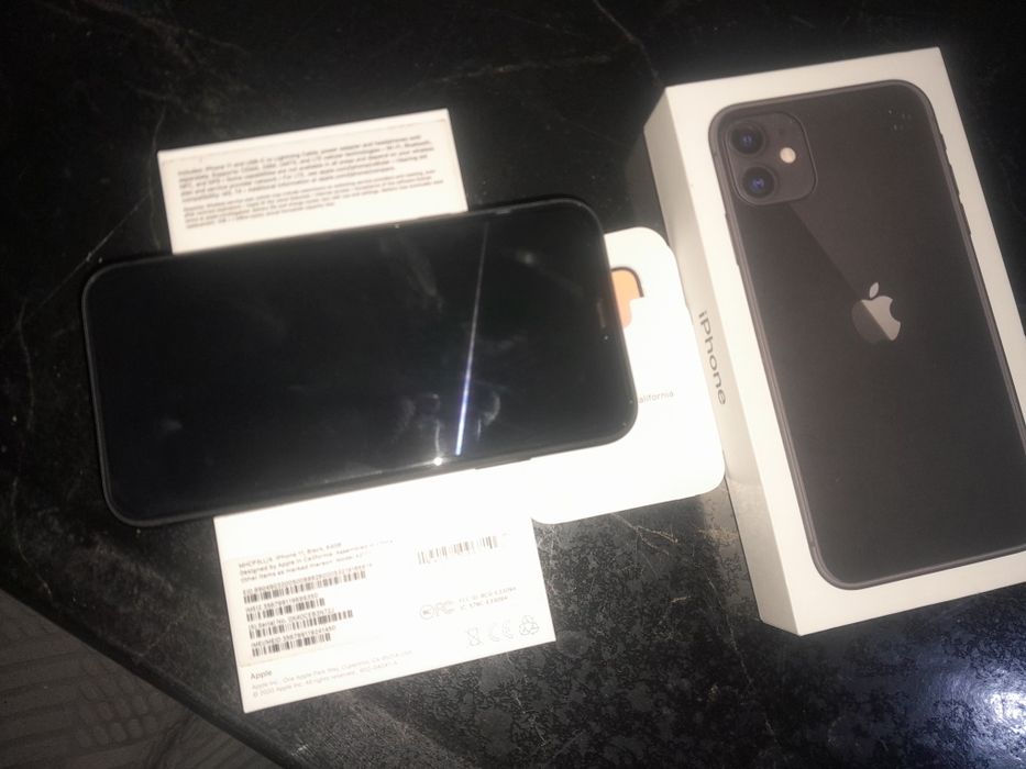 iPhone 11  64gb чорный