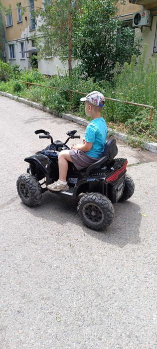 Электро мобиль детский