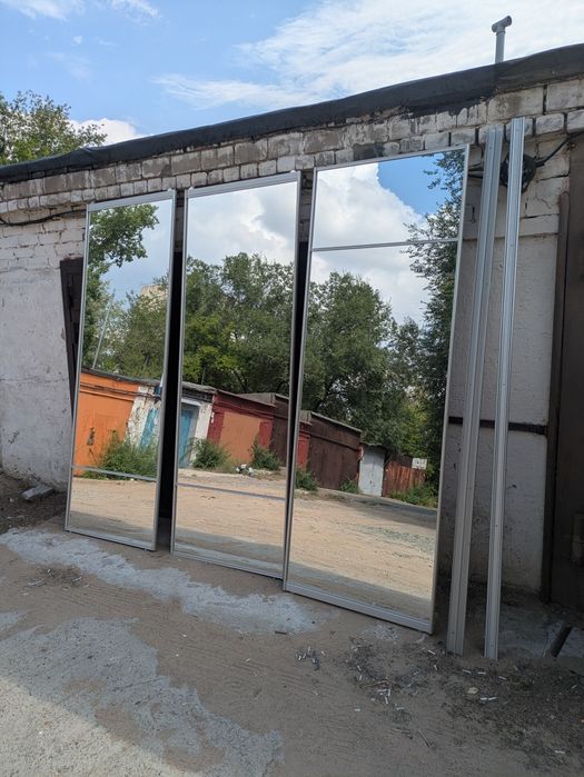 Продам зеркальные двери от шкафа купе