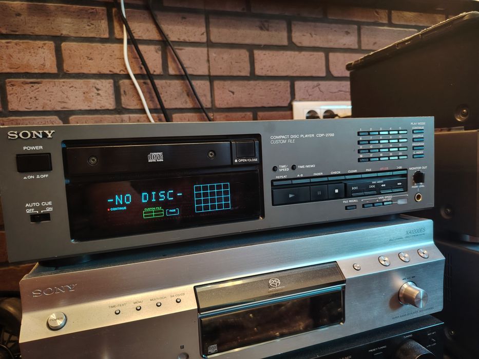 CD  sony cdp-2700