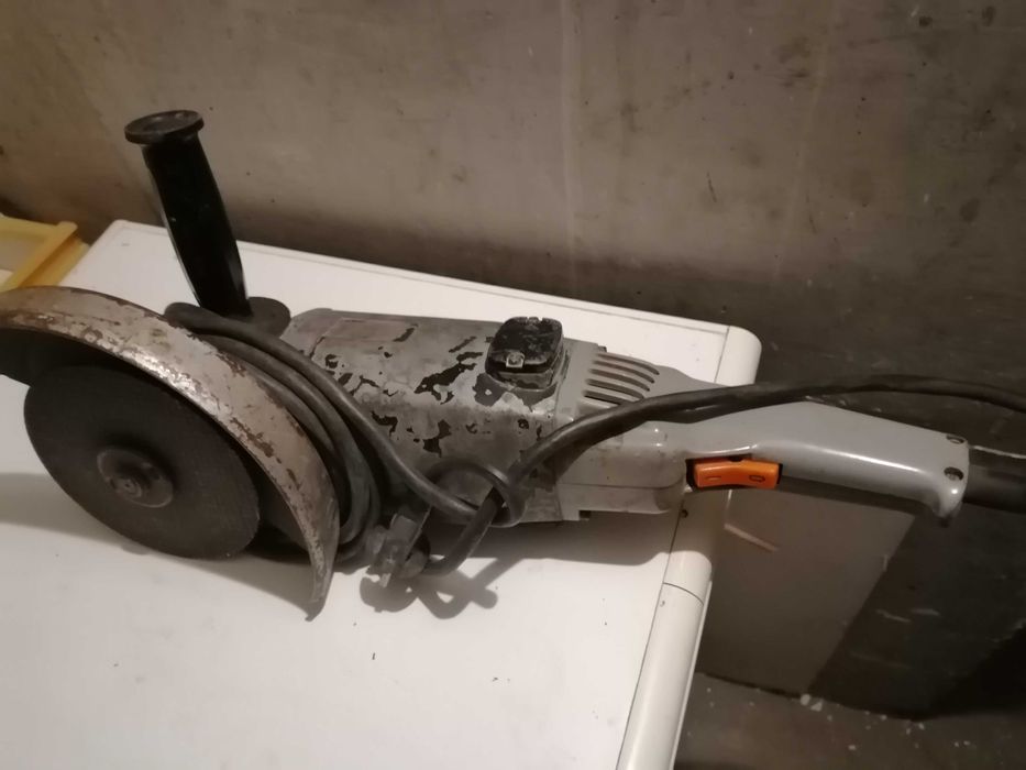 Предлагам  ъглошлайф от времето на соца