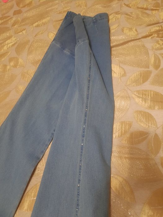 Продам джинсы для беременности.