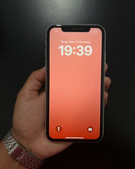 Продам Айфон Xr 64gb