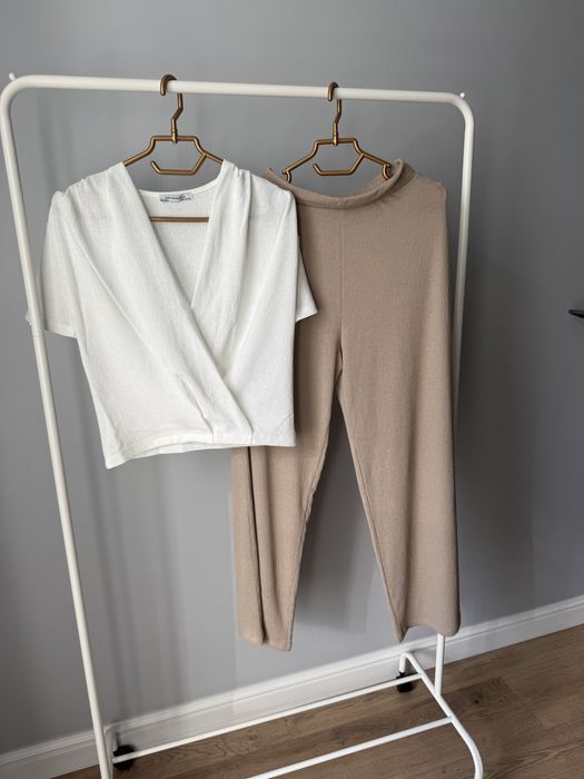 Продам Костюмы ZARA