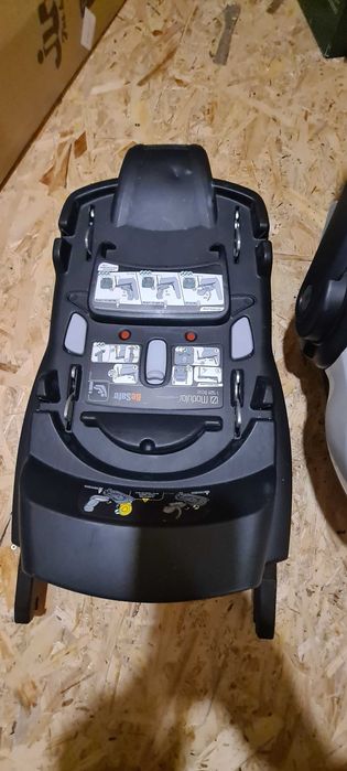 Bază ISOFIX + Scoica iZi Go Modular X1 i-Size