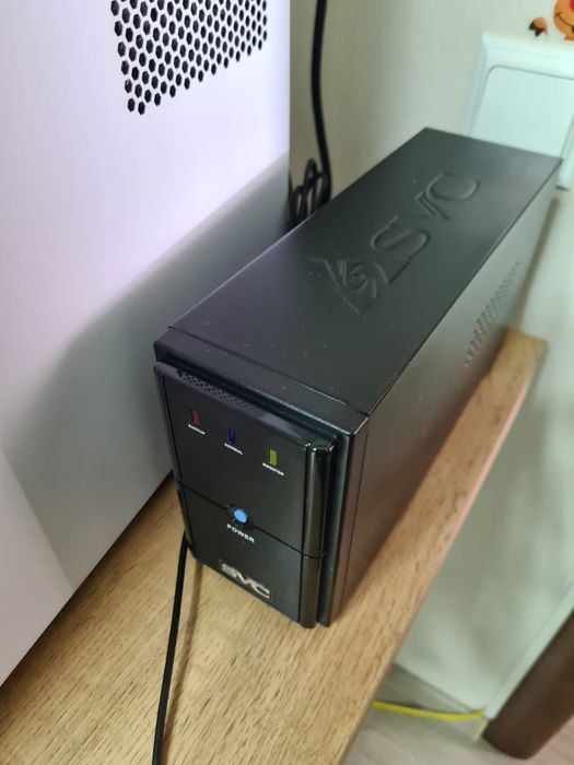 Продам источник бесперебойного питанияUPS