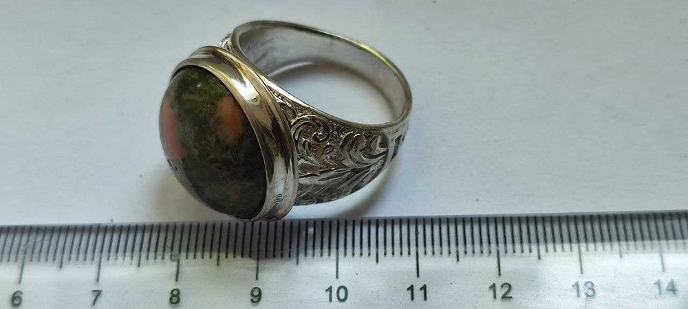 Кольцо серебряное с крупным камнем ЯШМА, разм.22