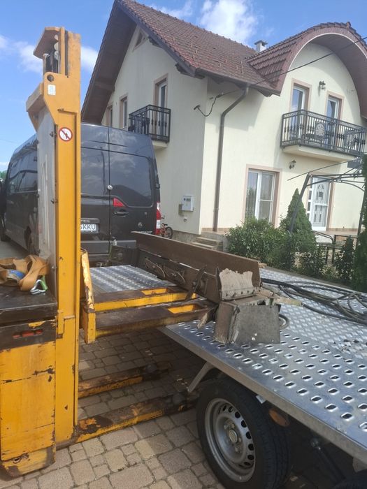 Utilaj pentru carnit taiat lăstari de vie hidraulic