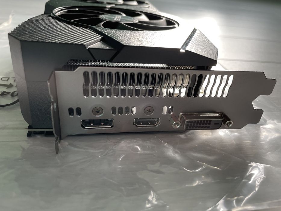 Asus Tuf GTX 1660 SUPER O6G Gaming