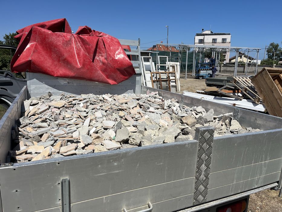 Извозване на строителни отпадъци