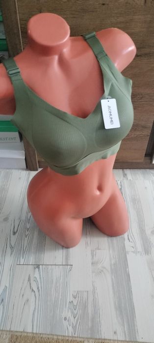 Vând Sutien Sport